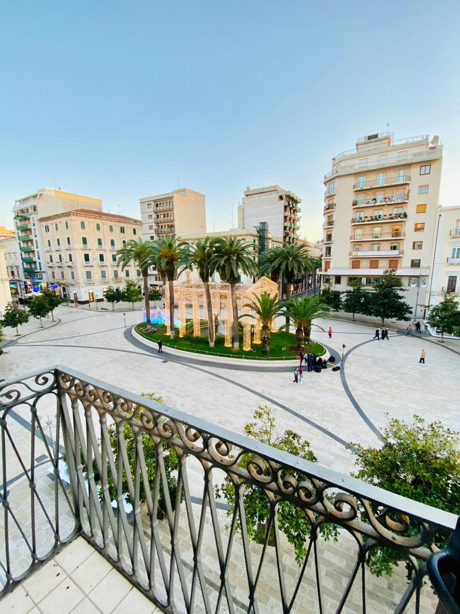 Amica Taranto In Piazza Apartman Kültér fotó